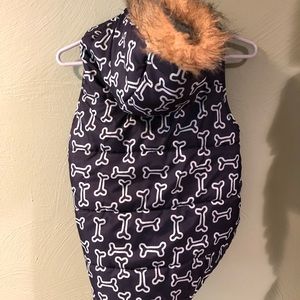 Dog bone vest w/faux fur hood